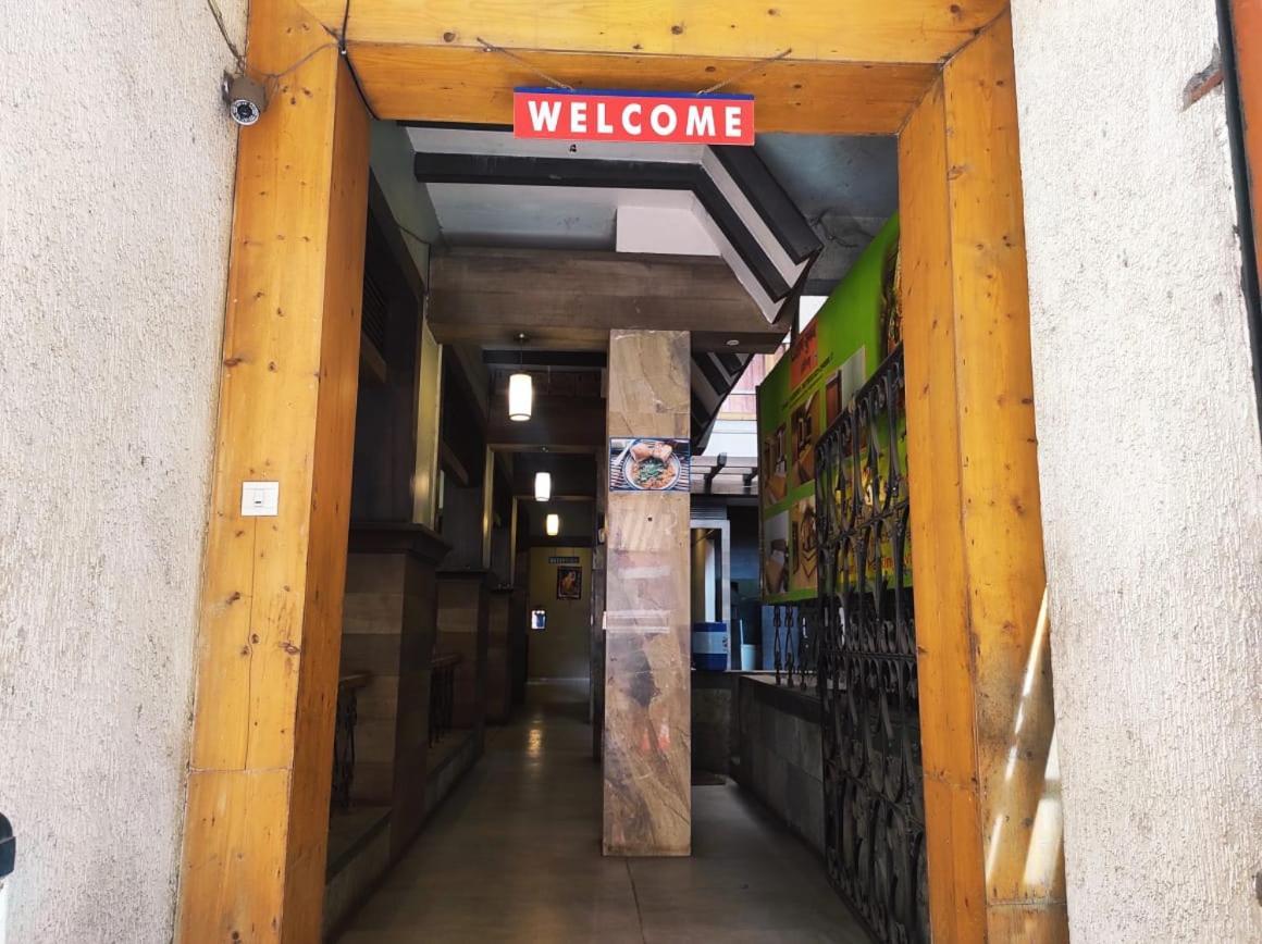 夏苏蔓酒店 戈尔哈布尔 外观 照片